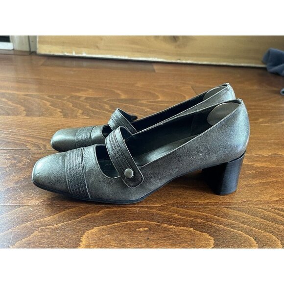 Laura Scott Women's Gray/Silver Leather BRAZIL Heels - Size 9 M Closed Toe - Picture 1 of 9